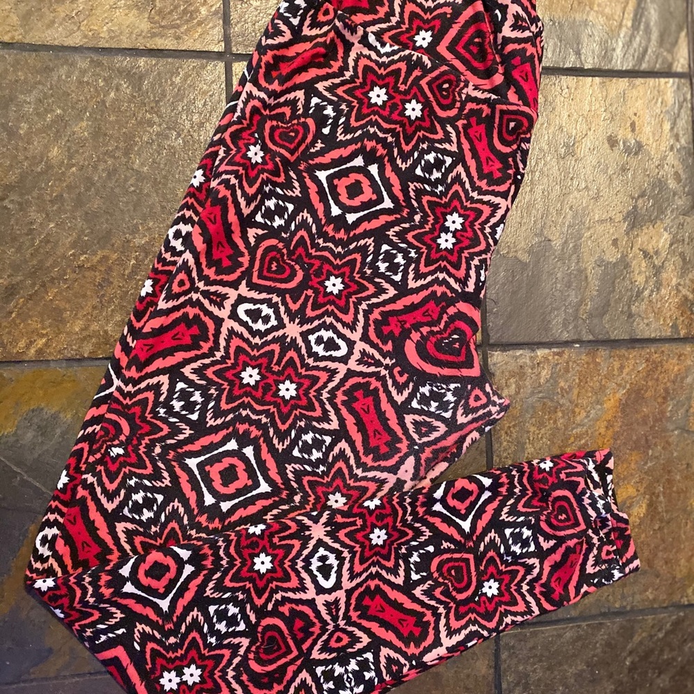 LuLaRoe Retired Valentines Day Leggings
